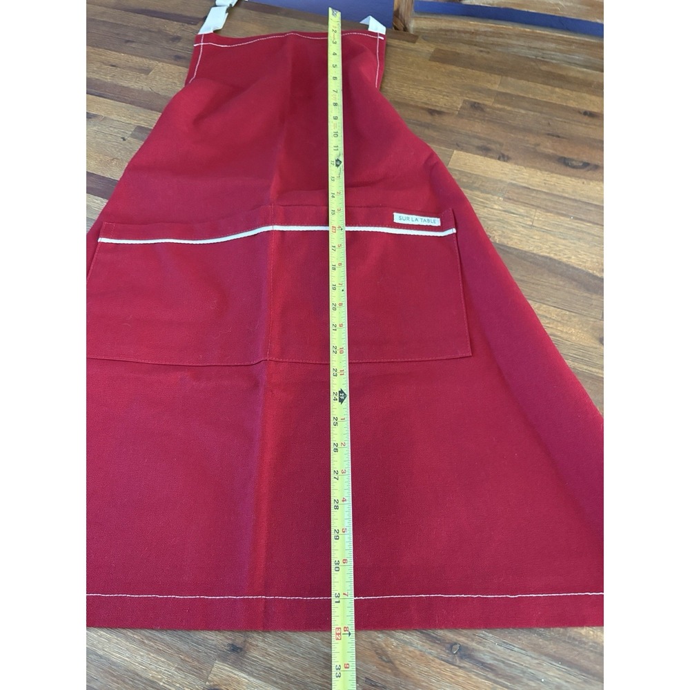 Sur la Table Apron Signature Red 100% Cotton Pockets O/S Adjustable Never Used - Picture 13 of 14